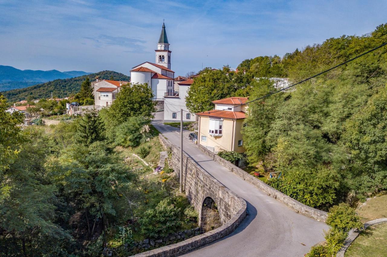 Ferienwohnung Panorama Glamping Vipavska Dolina Dobravlje Exterior foto