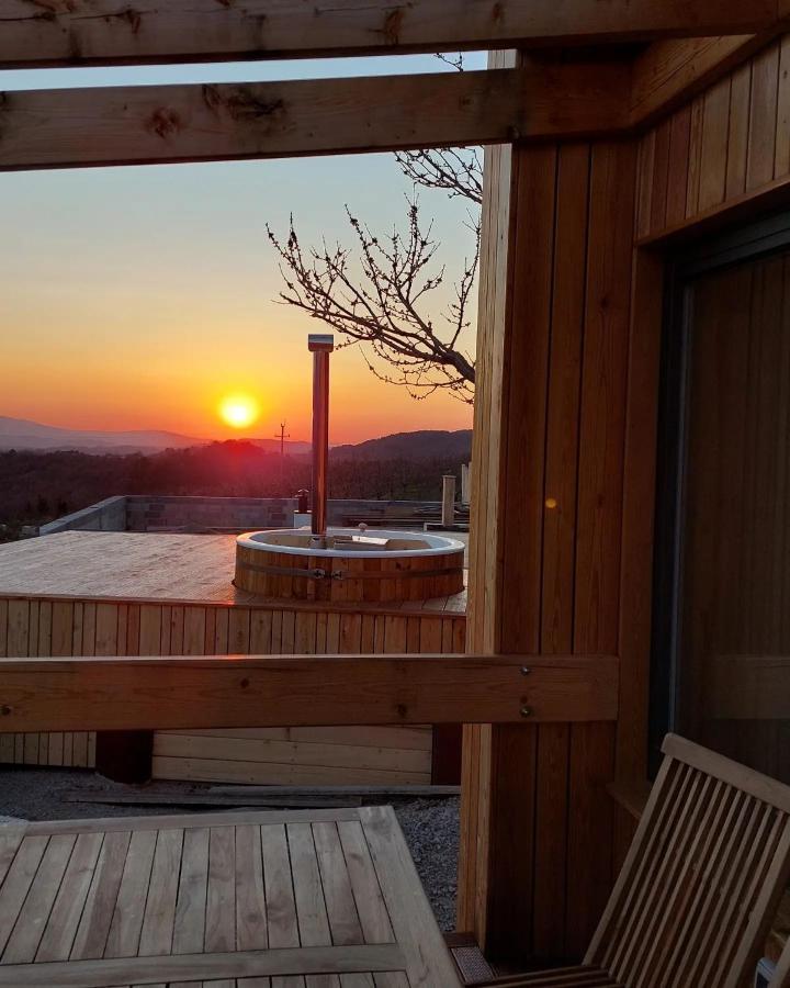 Ferienwohnung Panorama Glamping Vipavska Dolina Dobravlje Exterior foto