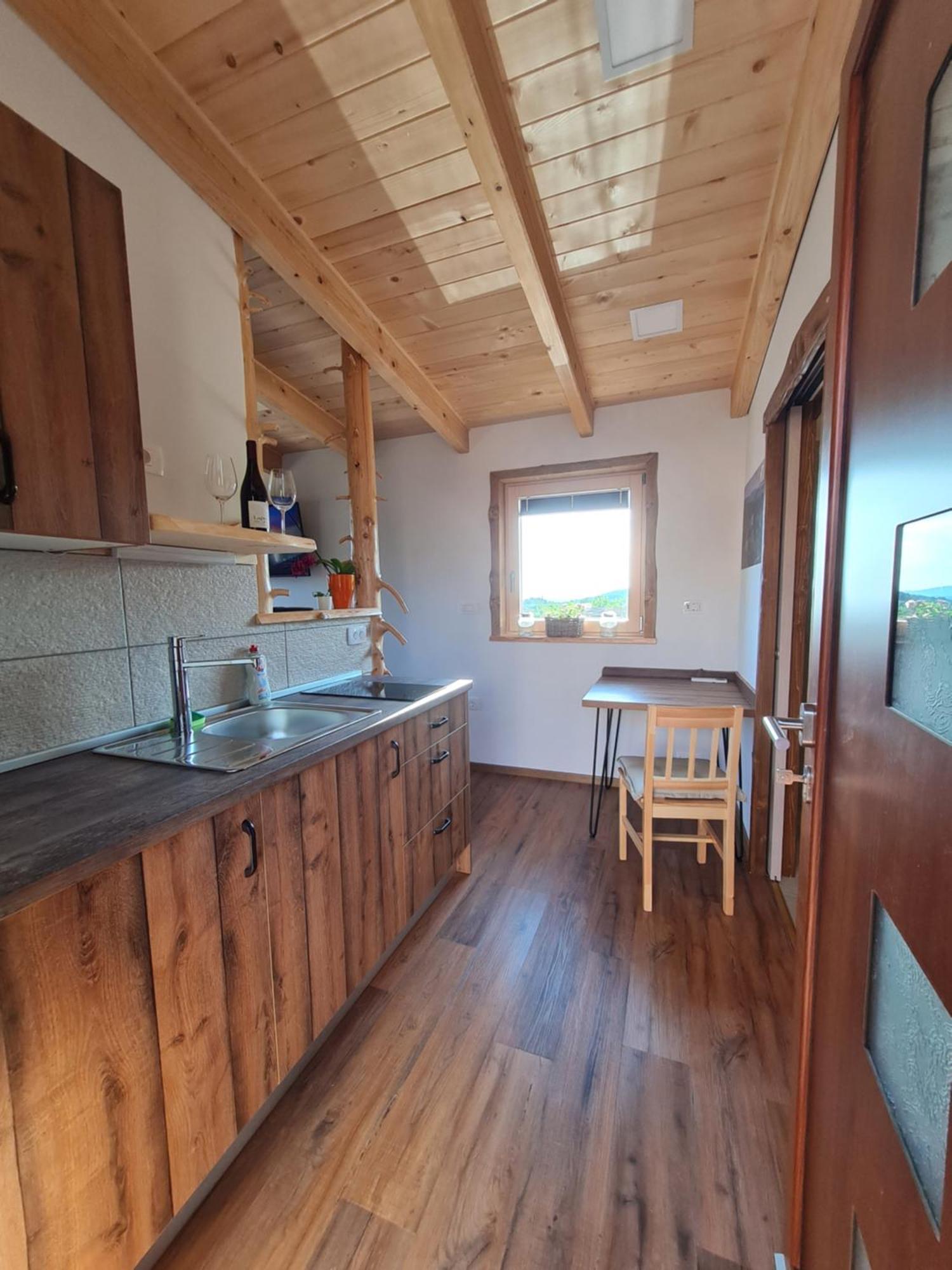 Ferienwohnung Panorama Glamping Vipavska Dolina Dobravlje Exterior foto