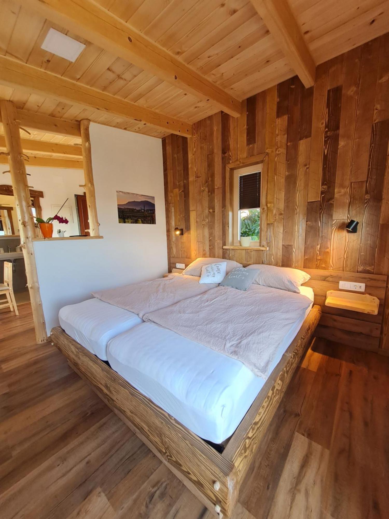 Ferienwohnung Panorama Glamping Vipavska Dolina Dobravlje Exterior foto